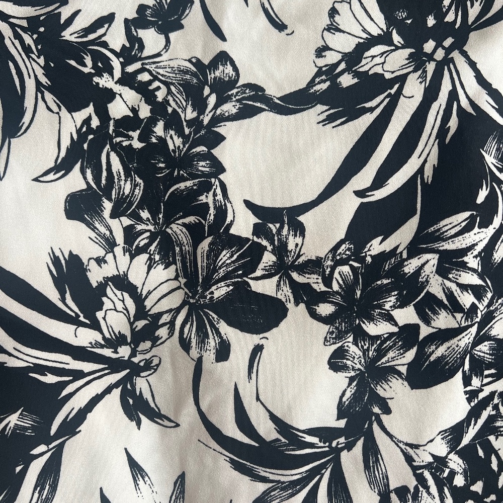 White House Black Market Skirt Size 10